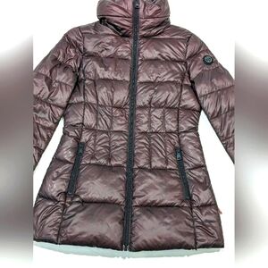 SHIPS FREE! Bernardo Women’s Primaloft Packable Down Puffer Jacket Burgundy - XS